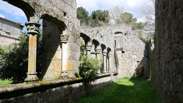 Mosteiro de Trandeiras (Galicia)