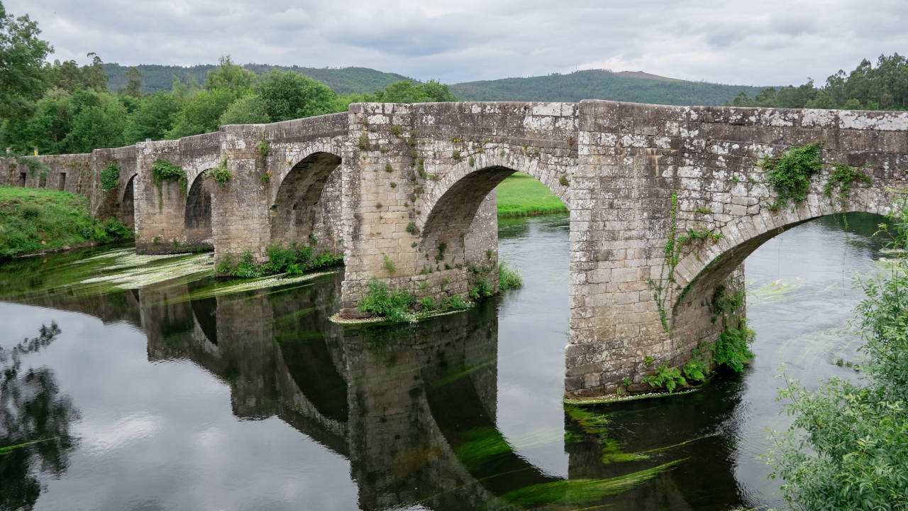 Ponte medieval de Pontevea (FÉLIX GONZÁLEZ)